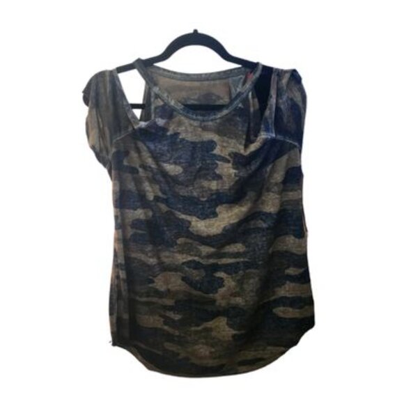 Lucky Brand Off the Shoulder Camo Print Shirt - Picture 2 of 2